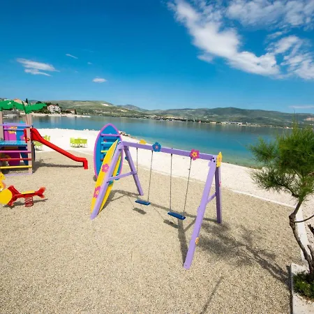 Apartamento Mornar-3 By Interhome