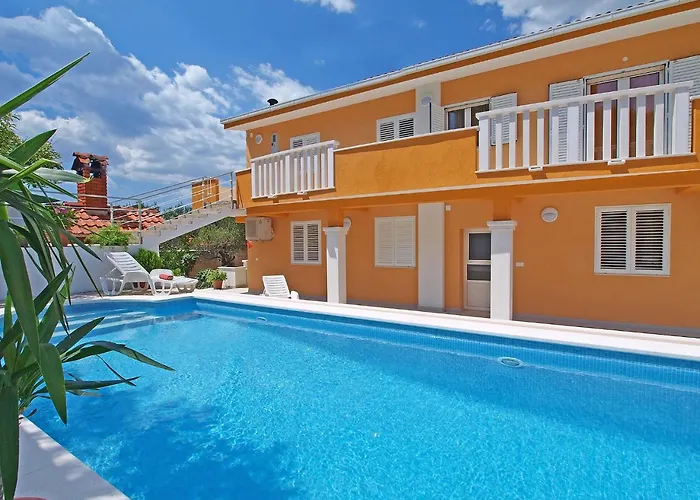 Appartamento Mornar-3 By Interhome